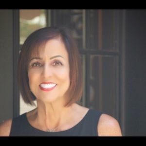 Meet your Posher, Romy